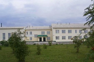 Штормовой ветер сорвал крышу школы в Преображенке