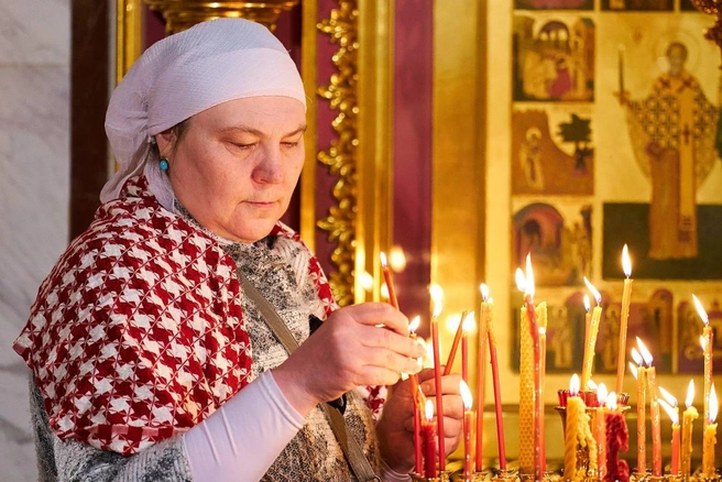 Каждый молился и просил у Бога о чем-то своем | Источник: Югра Официально/ T.me