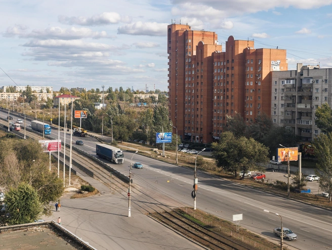 Пробки и аварии на мосту учащаются из-за deteriorating дорожного покрытия. | Источник: Алексей Волхонский / V1.RU