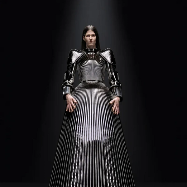 Balenciaga Haute Couture aw23  | Источник: wwd.com