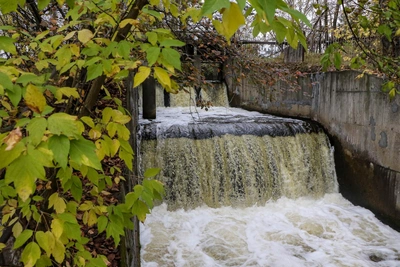 Водопад в Сормове: рыбалка, памятники и мусор