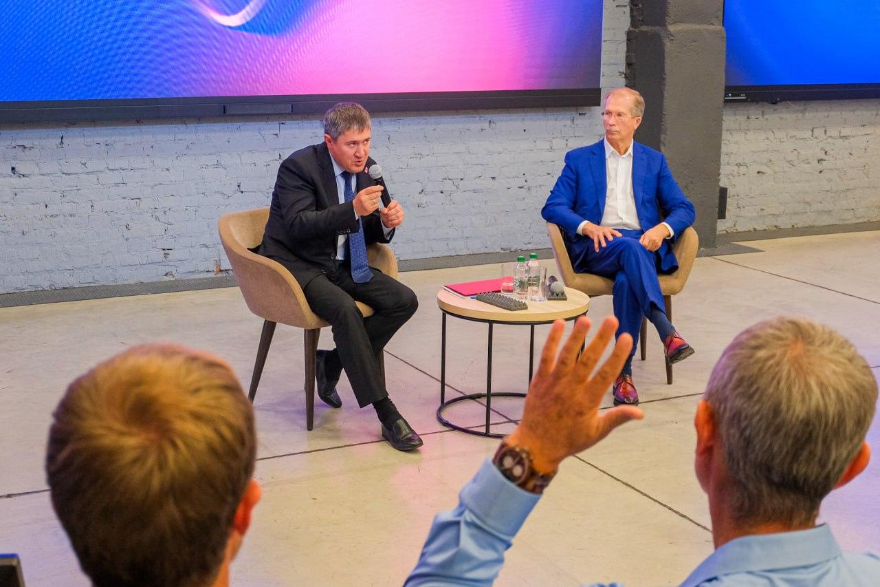 «Можем сделать так, чтобы в Перми было ещё комфортнее»: Дмитрий Махонин поблагодарил организаторов Народной премии