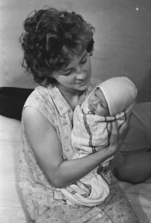 Родившаяся в 1967 году Наташа Белова стала миллионным жителем Куйбышева | Источник: из фотофондов ЦГАСО и СОГАСПИ