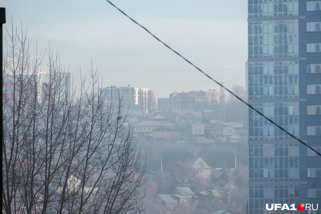 В Уфе продолжают жаловаться на качество воздуха | Источник: Булат Салихов / UFA1.RU