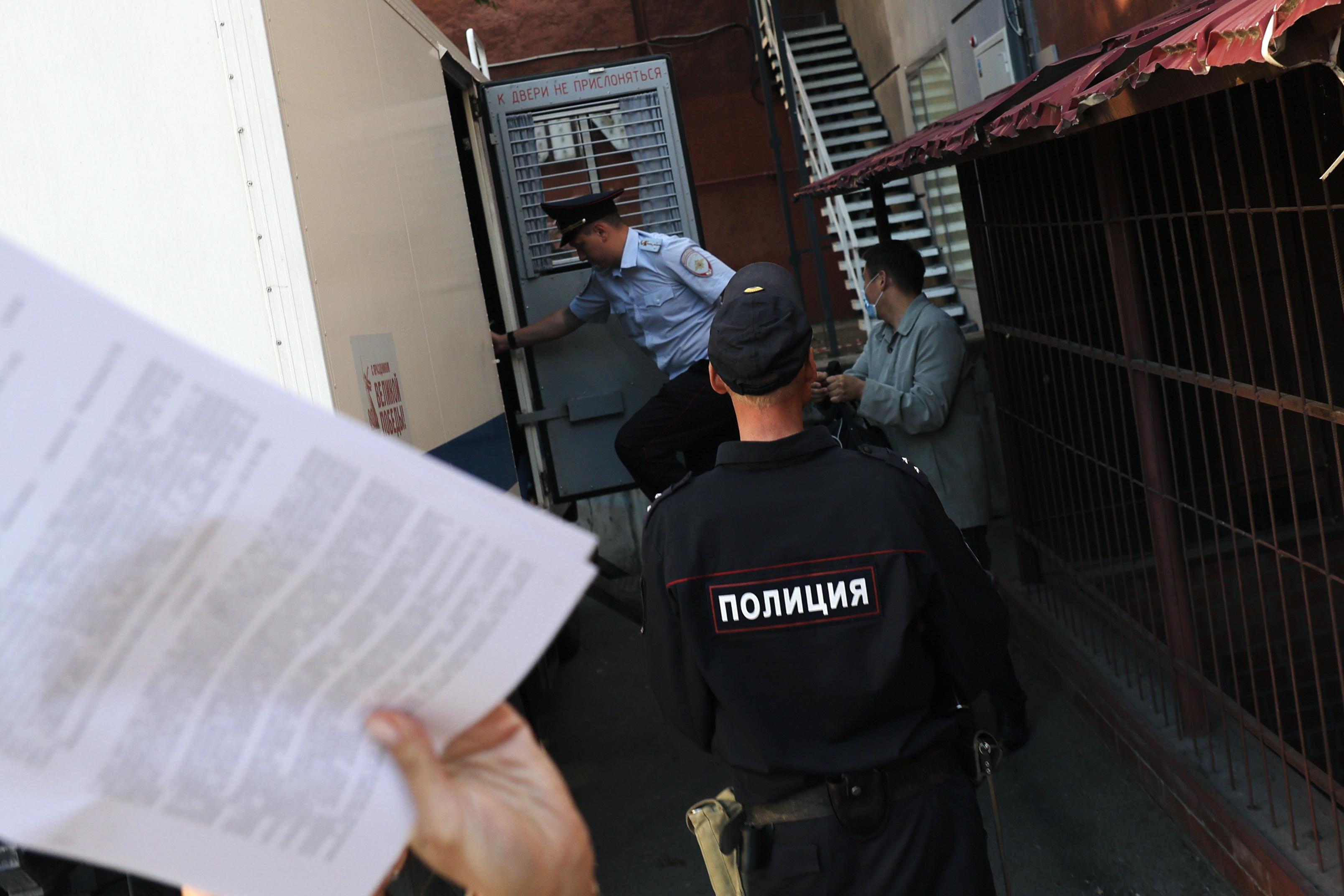 В Челябинской области бывшего прокурора отправили в колонию за мошенничество