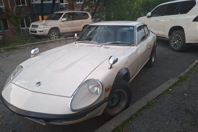 Редкое купе Nissan Fairlady Z 1974 года нашли во Владивостоке