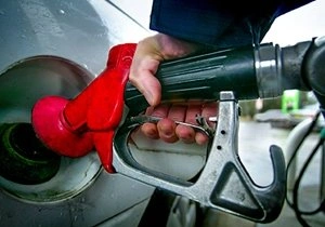Бензин может подорожать на 14-15% | ya62.ru