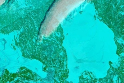 Ладожское озеро полностью замерзло, показал снимок из космоса