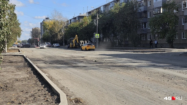 Техника была только возле здания городского суда | Источник: Дарья Никитченко / 45.RU