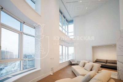 В Екатеринбурге продают гигантский пентхаус за 200 миллионов