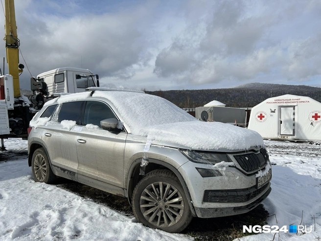 Машину Усольцевых опечатали следователи | Источник: Алексей Тайганавт / NGS24.RU