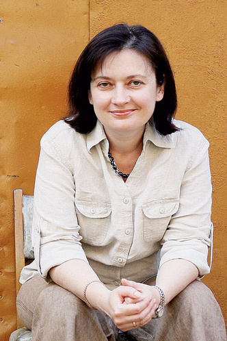 Светлана Кривцова – автор нескольких книг; одна из последних – «Как найти согласие с собой и миром» (Генезис, 2004).