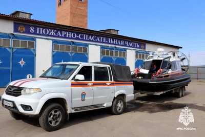 МЧС Бурятии получило новые аэролодки для спасения на воде и льду