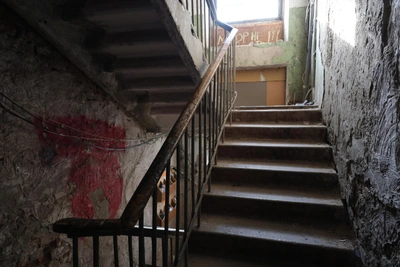 Мусор после сноса дома в Омске уберут за 8 миллионов