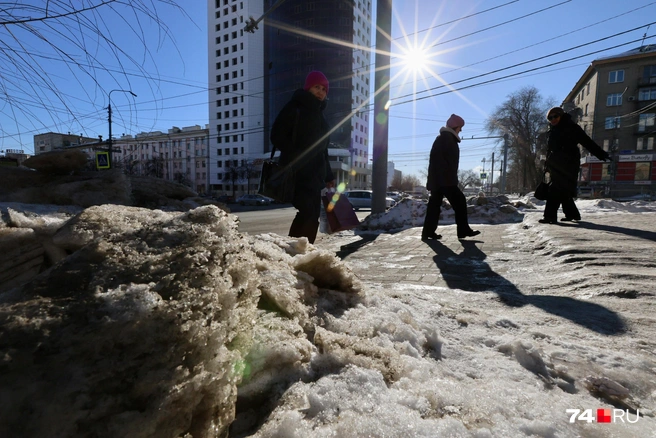 Но расслабляться раньше времени не стоит&nbsp;— коварный гололед повсюду | Источник: Наталья Лапцевич