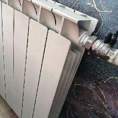 По оценке специалистов, перебои часто возникают при неправильной регулировке теплоузла, что нарушает баланс теплоносителя | Источник: www.city-n.ru