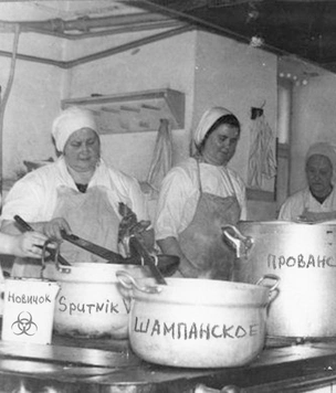 Лучшие шутки и мемы о новом указе Путина про шампанское