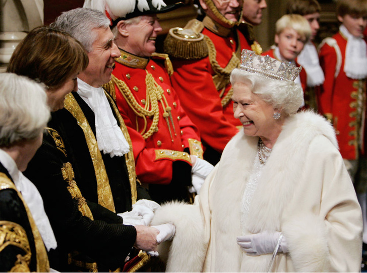 Что могут короли: насколько велика власть Елизаветы II на самом деле
