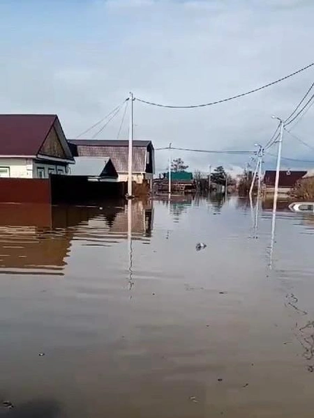 В Париж теперь не добраться. Половодье в 4 регионах России в цифрах