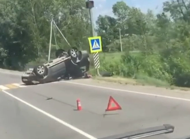 Автомобили раскидало по дороге после ДТП под Рязанью | ya62.ru
