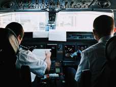 В Индонезии пилоты заснули на полчаса во время полета: чем закончился рейс и живы ли 153 пассажира