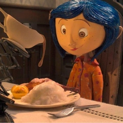 16 страшно захватывающих фильмов на Хэллоуин для просмотра с детьми: от лучшего к худшему🎃