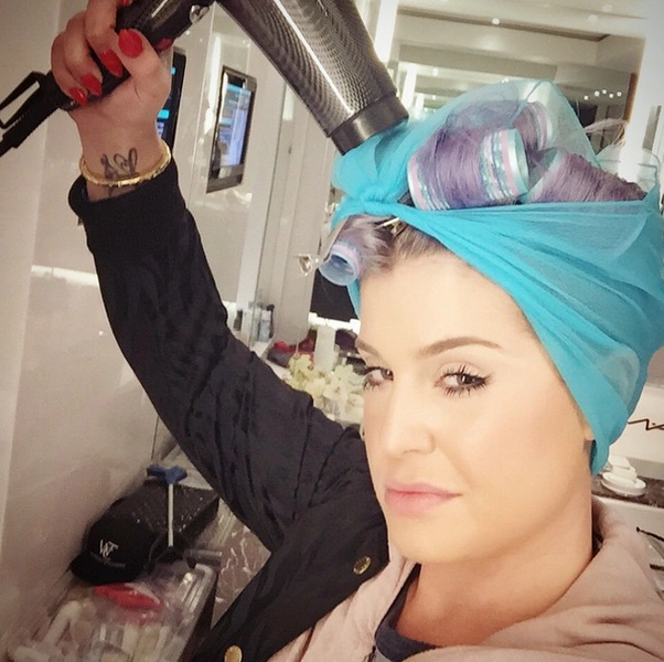 Источник: @kellyosbourne