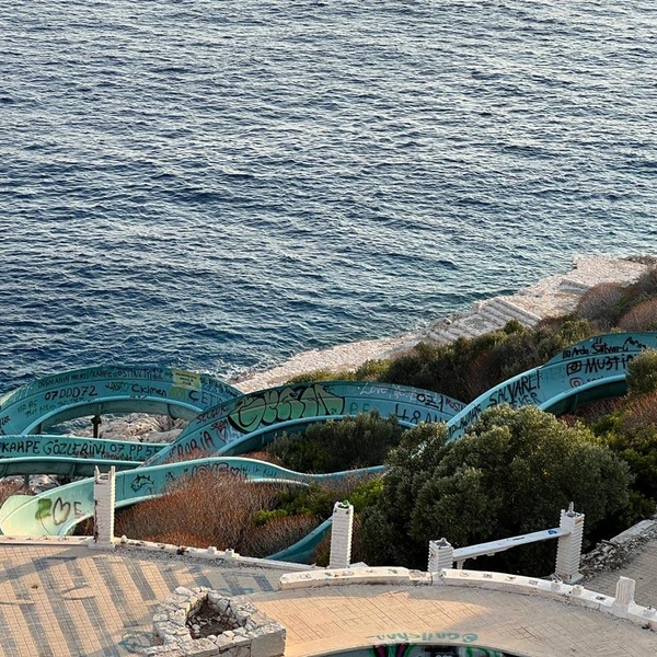 Заброшенный отель Aquapark | Источник: Елизавета Пенкина