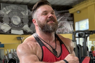 Powerlifting Priest Says Faith and Sport Are Compatible