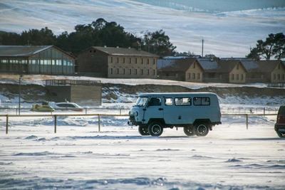 Police Raids After Fatal UAZ Accident on Baikal