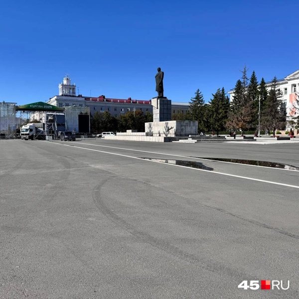 Пространство для зрителей на площади стало больше | Источник: Юлия Король /45.ru