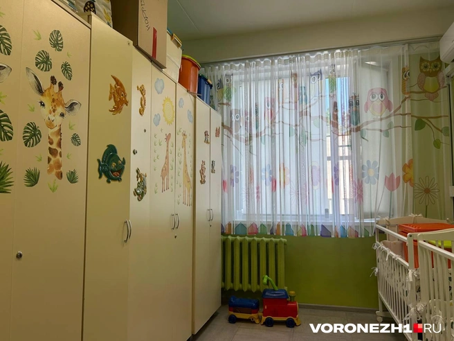В палате для малышей только недавно сделали ремонт | Источник: Мария Мишукова / Voronezh1.ru