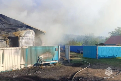 При пожаре в Кушнаренковском районе погибли два человека