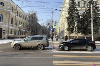 Женщина пострадала в ДТП у администрации Волгоградской области