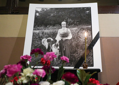 Легенды «Ленкома» встретились. Инну Чурикову похоронили на Новодевичьем кладбище рядом с Марком Захаровым