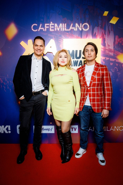 Юлия Барановская, Нюша и Ханна оголили ноги на pre-party премии «ЖАРА Music Awards»