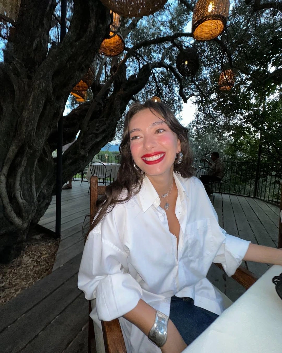 У этой актрисы&nbsp;славянские корни | Источник: neslihanatagul / Instagram (экстремистская организация, деятельность запрещена на территории РФ)