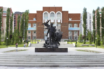 Скверу в центре Уфы присвоили имя Мустая Карима