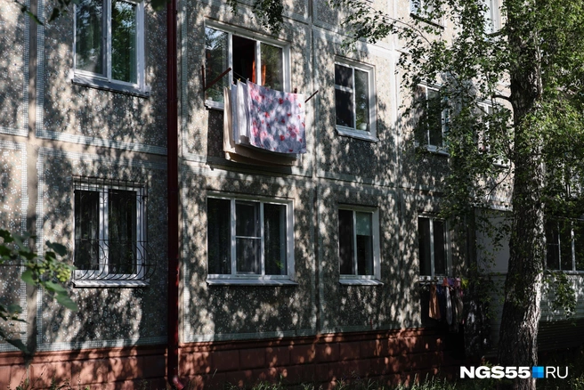 Поликлиника строилась для местных, но в итоге в нее приезжали отовсюду | Источник: Евгений Софийчук / NGS55.RU