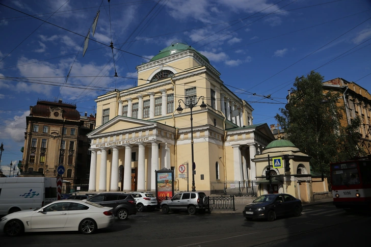 Архитектурные прогулки: Петербург «спонтанный». Часть первая