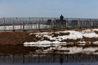 Заречный парк в Тюмени затоплен после таяния снега