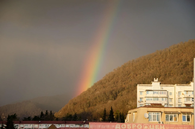 Коммунальщики устраняют последствия дождя | Источник: Оксана Витязь / SOCHI1.RU