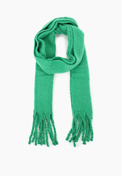 Зеленый шарф с бахромой