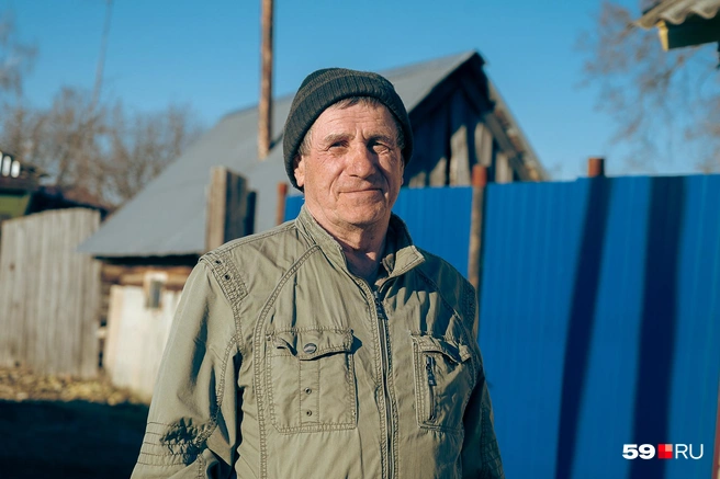 Алексей Ковин работал на базе хранения паровозов 20 лет | Источник: Василина Любимова / 59.RU 