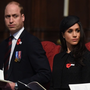 Уильям злится на Меган, а принц Эндрю просит денег у Королевы: 5 новых (и очень странных) слухов о Виндзорах