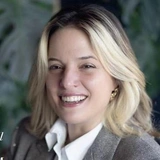 <p>Экин Коюнджу</p>