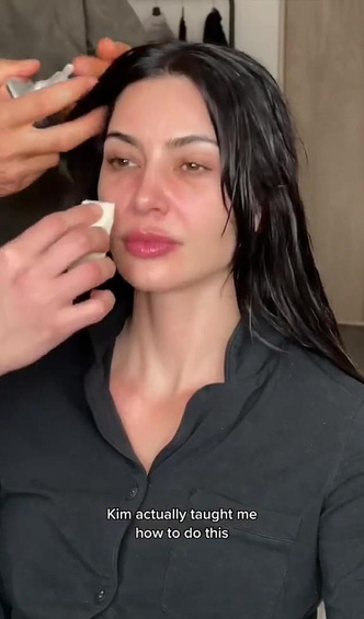 Ким Кардашьян показала, как выглядит без макияжа, фильтров и масок