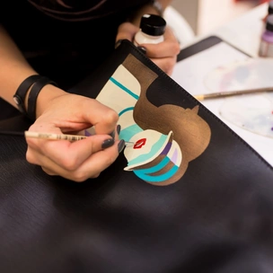 Кастомизированные аксессуары и одежда: почувствуй себя особенной