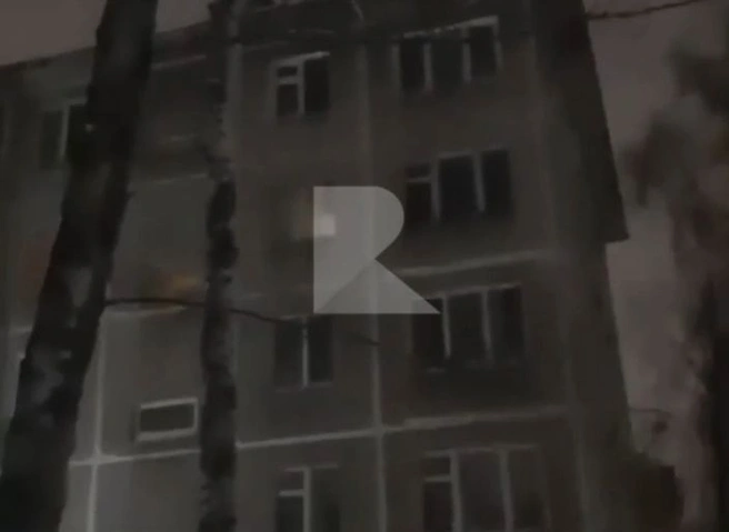 При пожаре в пятиэтажке на улице Великанова никто не пострадал | ya62.ru