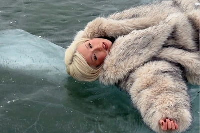 Клава Кока сняла клип на Байкале для новой песни